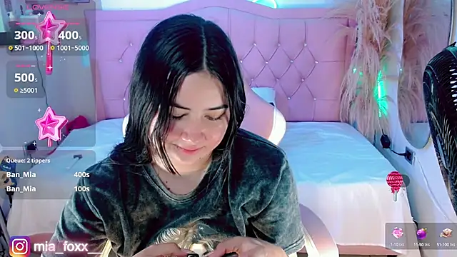 Snapshot of Mia_foxx_ chatting on 5, 10, 2025 Mia foxx online show from 5, 10, 2025