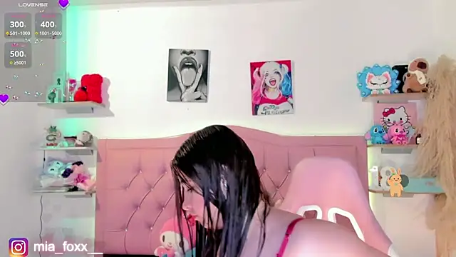 Snapshot of Mia_foxx_ chatting on 3, 12, 2025 Mia foxx online show from 3, 12, 2025