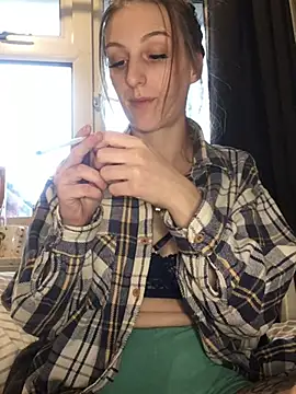 Snapshot of indie-rayne chatting on 10, 12, 2024 indie-rayne online show from 10, 12, 2024
