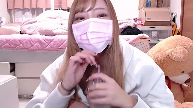 Snapshot of _chanMOMO_ chatting on 3, 1, 2025 chanMOMO online show from 3, 1, 2025