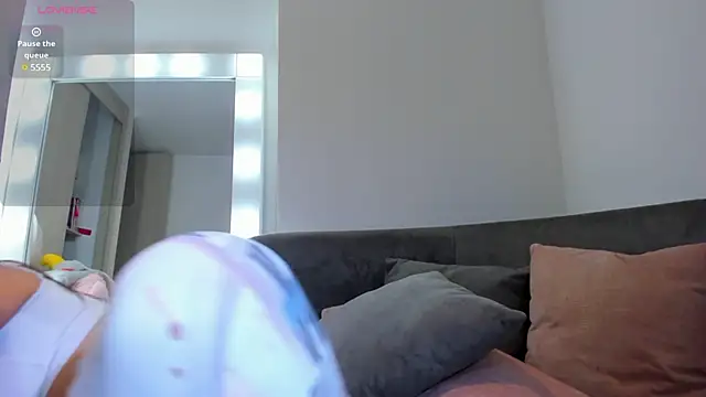 GabyFerrerr online show from 1, 1, 2025