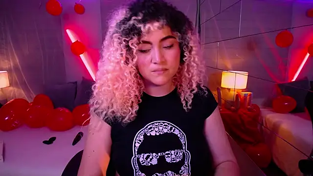 Kateryn  online show from 19, 2, 2025