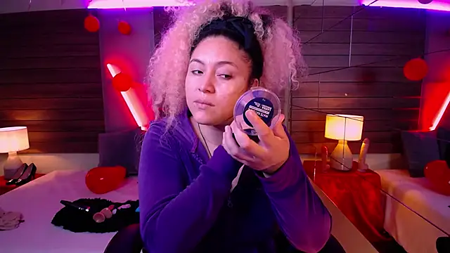 Kateryn  online show from 25, 2, 2025