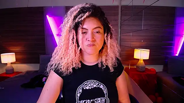 Kateryn  online show from 6, 3, 2025