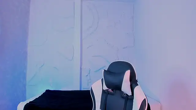 Kateryn  online show from 6, 10, 2025