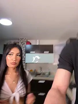 Snapshot of samantha_kevin chatting on 28, 9, 2025 samantha kevin online show from 28, 9, 2025