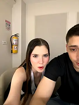 Snapshot of samantha_kevin chatting on 27, 10, 2025 samantha kevin online show from 27, 10, 2025