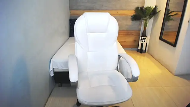 Snapshot of liseth_fox chatting on 7, 12, 2024 liseth fox online show from 7, 12, 2024