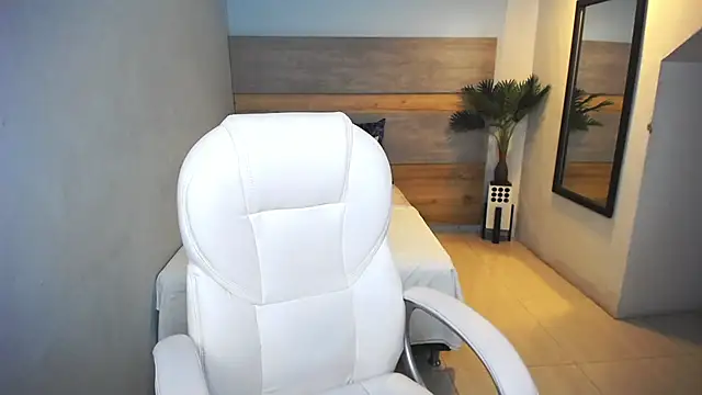 Snapshot of liseth_fox chatting on 28, 12, 2024 liseth fox online show from 28, 12, 2024