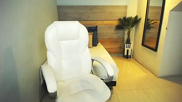 Snapshot of liseth_fox chatting on 2, 1, 2025 liseth fox online show from 2, 1, 2025