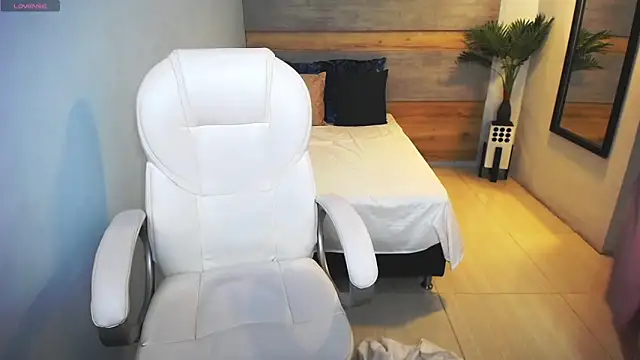 Snapshot of liseth_fox chatting on 23, 2, 2025 liseth fox online show from 23, 2, 2025