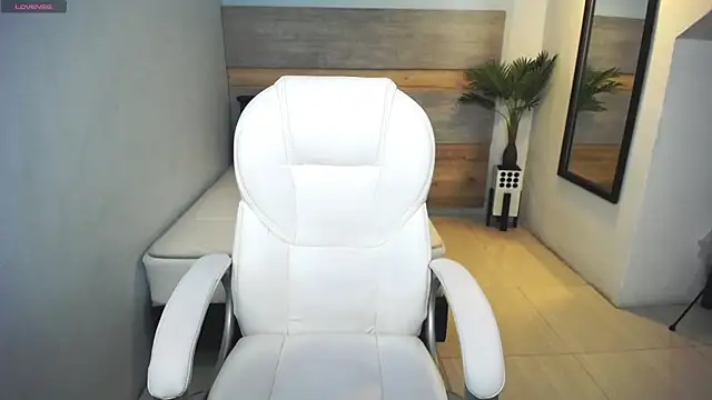 Snapshot of liseth_fox chatting on 8, 3, 2025 liseth fox online show from 8, 3, 2025