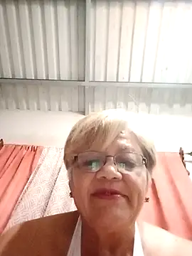 Snapshot of Madrastrahot69 chatting on 1, 10, 2025 Madrastrahot69 online show from 1, 10, 2025