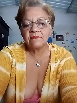 Snapshot of Madrastrahot69 chatting on 16, 12, 2025 Madrastrahot69 online show from 16, 12, 2025