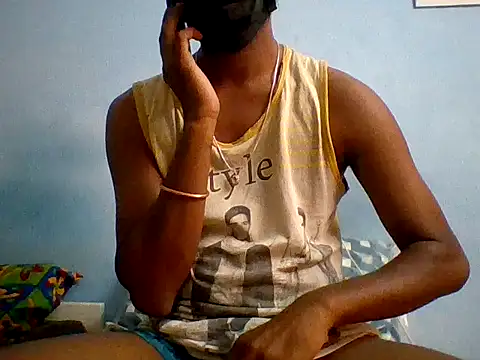 Snapshot of Bangalore_boy29 chatting on 7, 11, 2025 Bangalore boy29 online show from 7, 11, 2025