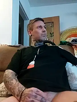 Snapshot of Schabernack1990 chatting on 21, 2, 2025 Schabernack1990 online show from 21, 2, 2025