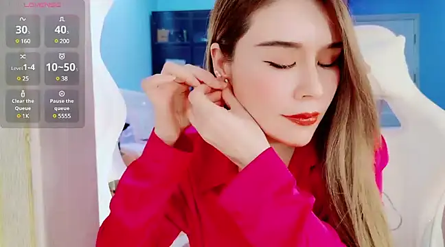 HU131452 online show from 18, 1, 2025