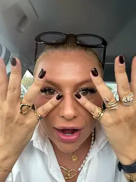 Snapshot of Arabellalee23 chatting on 4, 10, 2025 Arabellalee23 online show from 4, 10, 2025