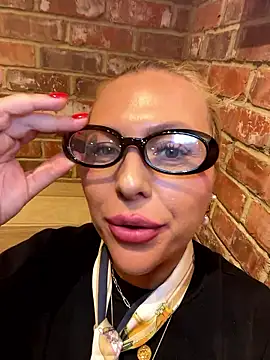 Arabellalee23 online show from 12, 1, 2026