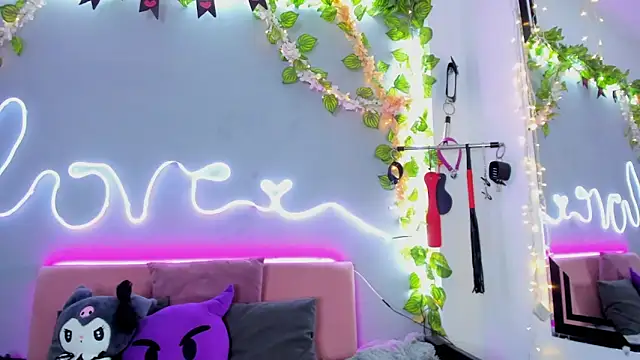 Snapshot of YouliteSllut2 chatting on 12, 2, 2025 YouliteSllut2 online show from 12, 2, 2025