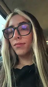 Snapshot of YouliteSllut2 chatting on 27, 2, 2025 YouliteSllut2 online show from 27, 2, 2025