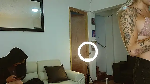 parejacaliente20154 online show from 12, 3, 2025