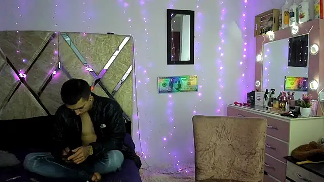 parejacaliente20154 online show from 27, 11, 2025