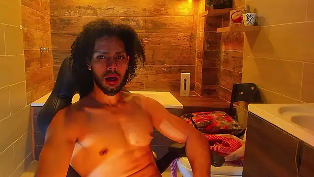 Snapshot of Amir_Abdull chatting on 6, 12, 2024 Amir Abdull online show from 6, 12, 2024