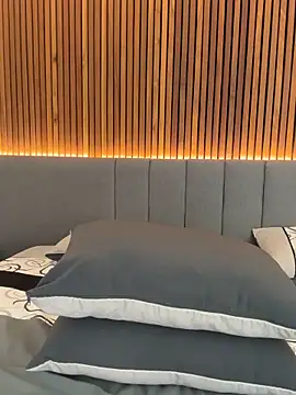 EmiilyAdams  online show from 12, 2, 2026