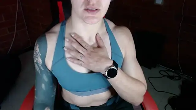 Snapshot of dannafitness chatting on 22, 3, 2025 dannafitness online show from 22, 3, 2025