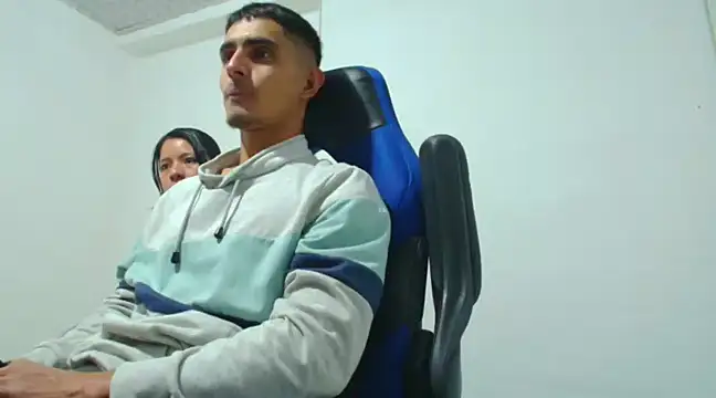 Snapshot of maria_and_angel chatting on 4, 2, 2025 maria and angel online show from 4, 2, 2025