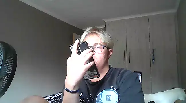 Snapshot of bisexualboy05 chatting on 10, 2, 2025 bisexualboy05 online show from 10, 2, 2025