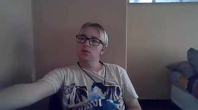 Snapshot of bisexualboy05 chatting on 11, 3, 2025 bisexualboy05 online show from 11, 3, 2025