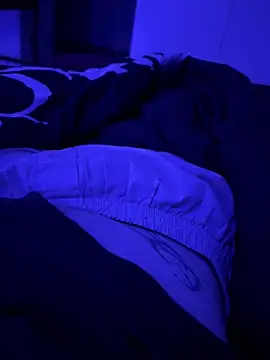 Snapshot of bisexualboy05 chatting on 29, 11, 2025 bisexualboy05 online show from 29, 11, 2025