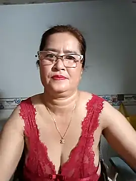 Snapshot of phnz chatting on 11, 3, 2025 phnz online show from 11, 3, 2025