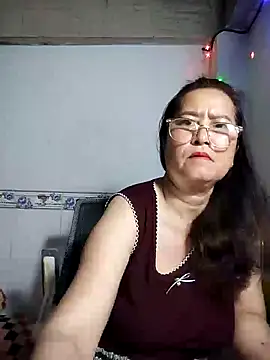 Snapshot of phnz chatting on 8, 9, 2025 phnz online show from 8, 9, 2025