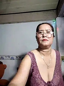 Snapshot of phnz chatting on 5, 10, 2025 phnz online show from 5, 10, 2025