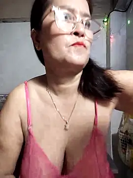 Snapshot of phnz chatting on 13, 10, 2025 phnz online show from 13, 10, 2025