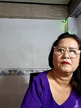 Snapshot of phnz chatting on 3, 11, 2025 phnz online show from 3, 11, 2025