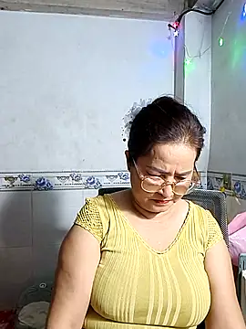 Snapshot of phnz chatting on 9, 11, 2025 phnz online show from 9, 11, 2025