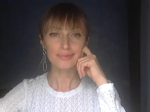 Snapshot of EffectMaya chatting on 9, 4, 2026 EffectMaya online show from 9, 4, 2026