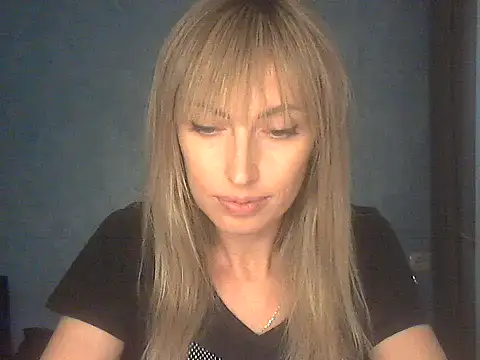 Snapshot of EffectMaya chatting on 28, 5, 2026 EffectMaya online show from 28, 5, 2026
