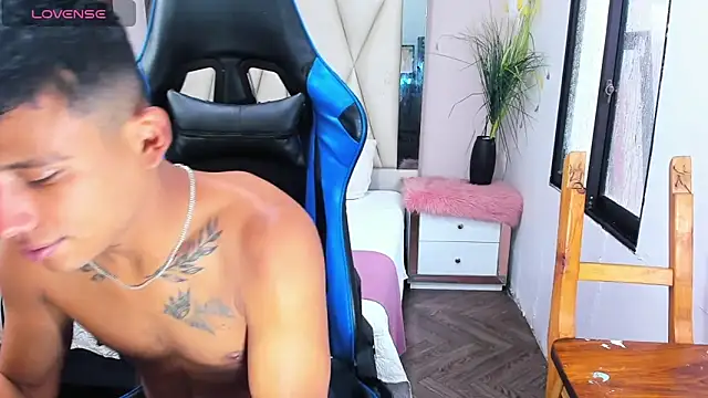 Backsex boy online show from 26, 2, 2025