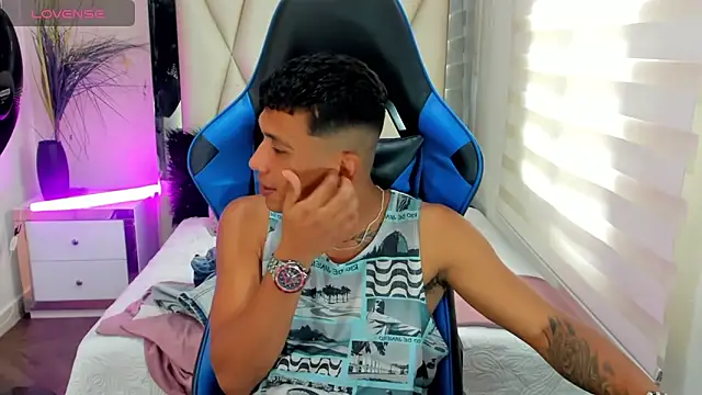 Backsex boy online show from 15, 3, 2025