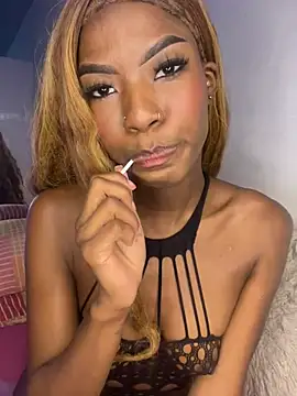 Petite yisell online show from 10, 3, 2025