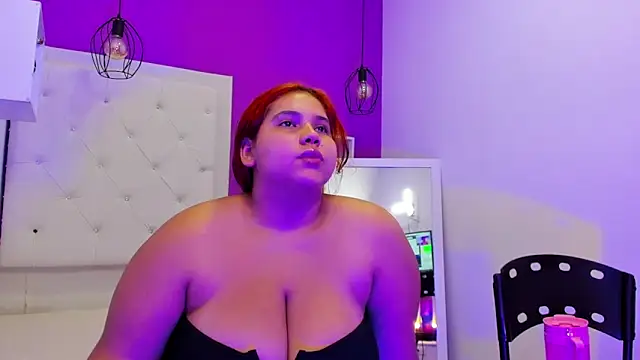 Snapshot of Alanna_hot3 chatting on 17, 2, 2025 Alanna hot3 online show from 17, 2, 2025