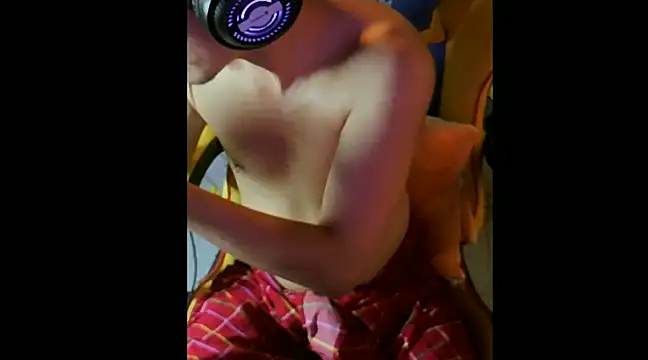 cloudyth1994 online show from 7, 12, 2024