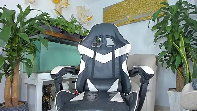 Johnnygrayson1 online show from 15, 4, 2026