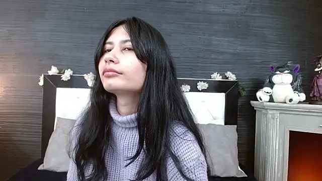 NayeCloud online show from 15, 2, 2025