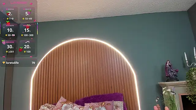 NayeCloud online show from 10, 10, 2025